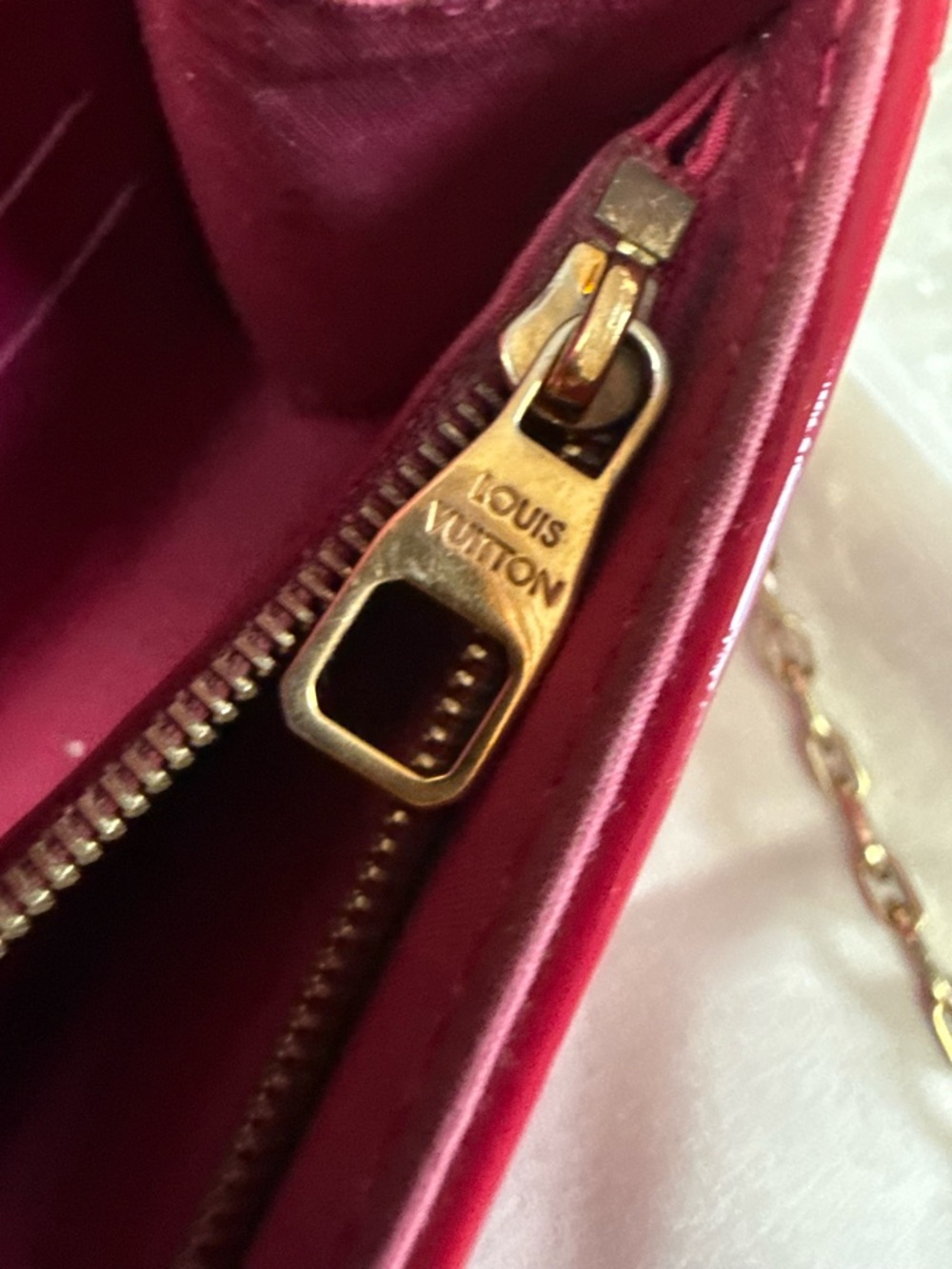 Louis Vuitton Ana Monogram Vernis Leather Raspberry bag - Picture 10 of 13